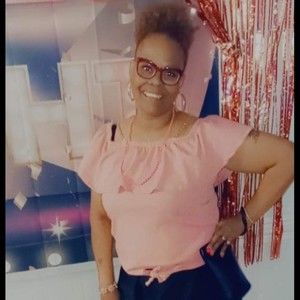 Meet your Posher, Aisha